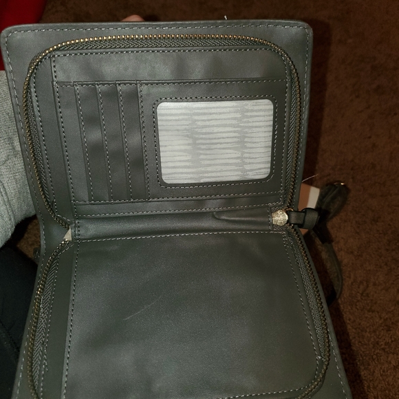 Purse - Picture 1 of 3